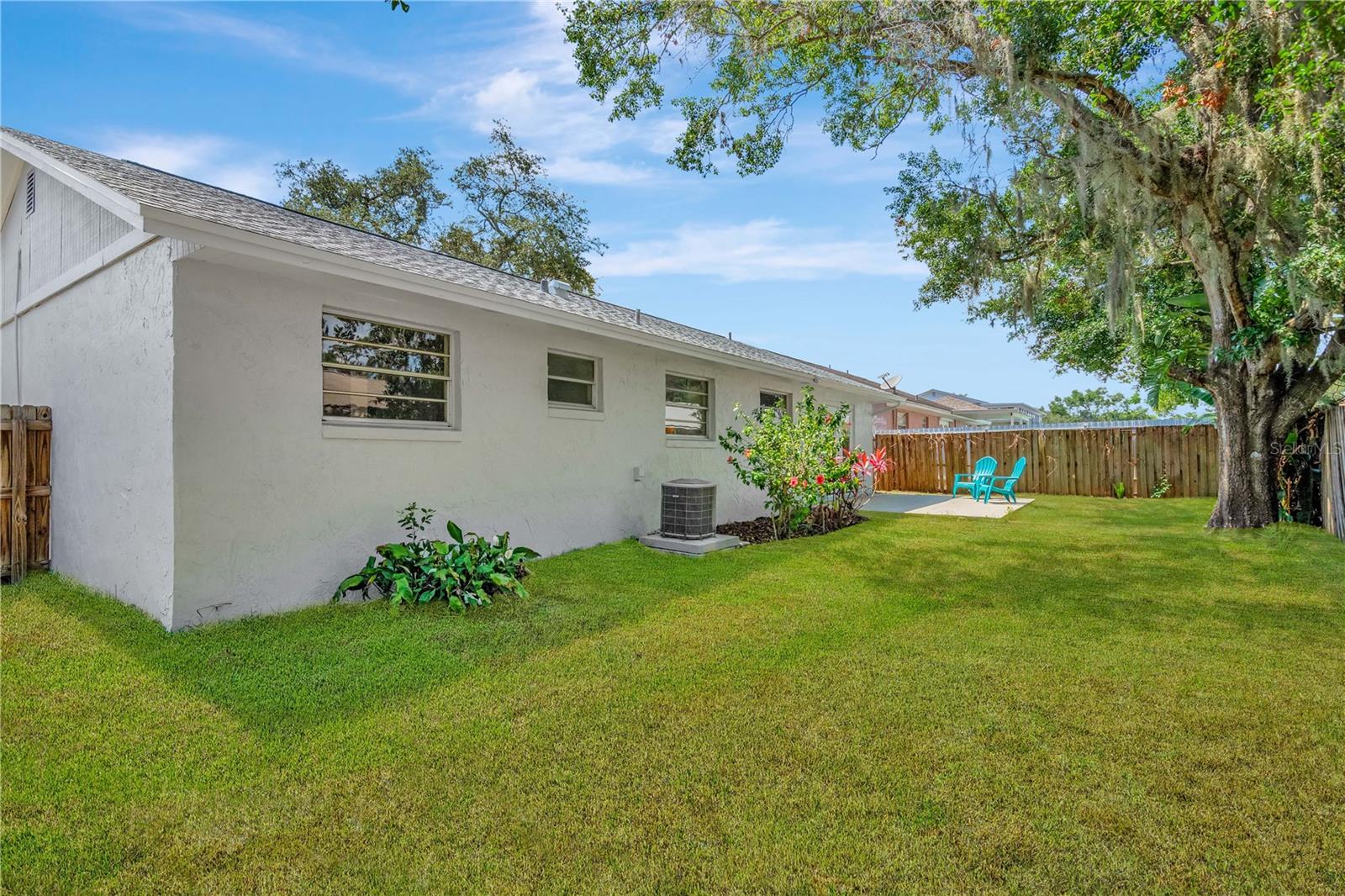 311 FOXWOOD DR