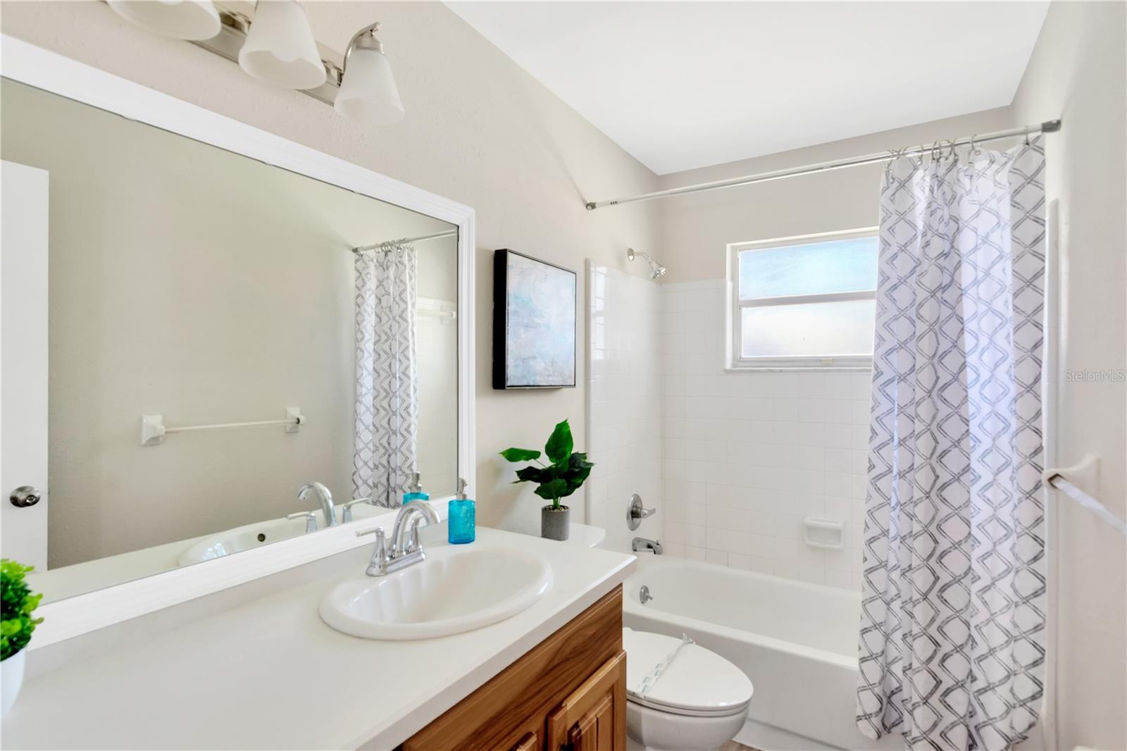 311 FOXWOOD DR