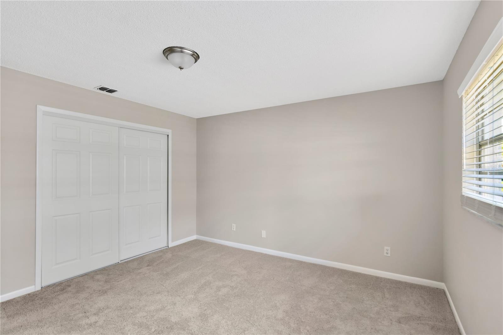 311 FOXWOOD DR