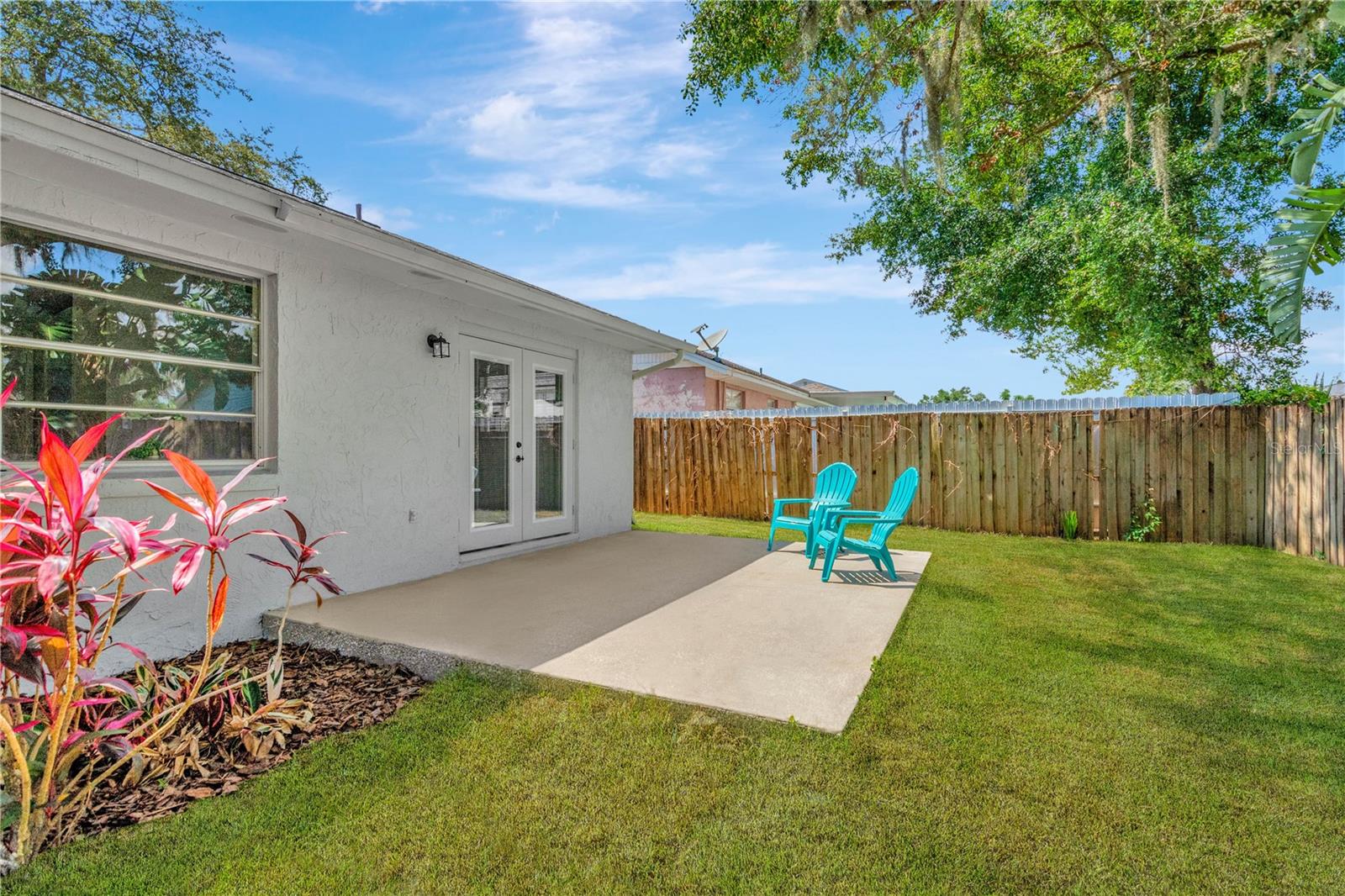 311 FOXWOOD DR