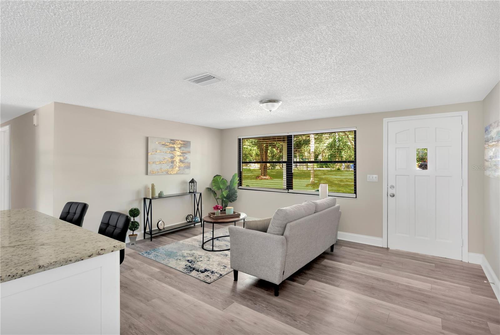 12939 LINCOLN RD