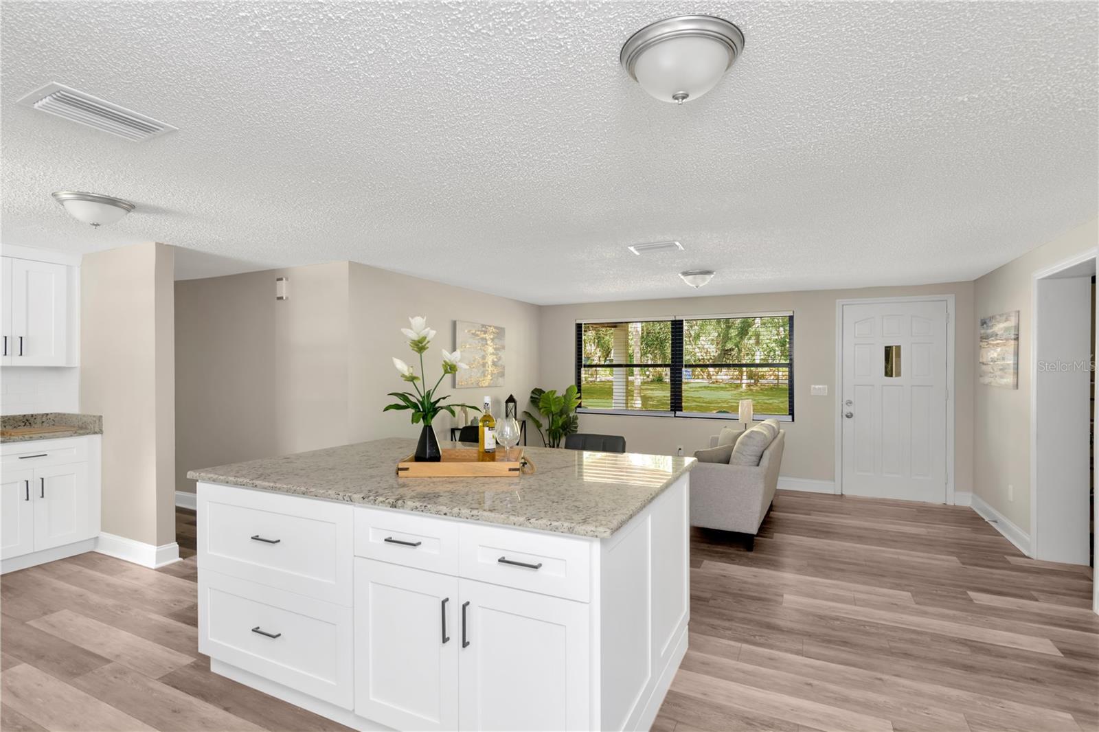 12939 LINCOLN RD