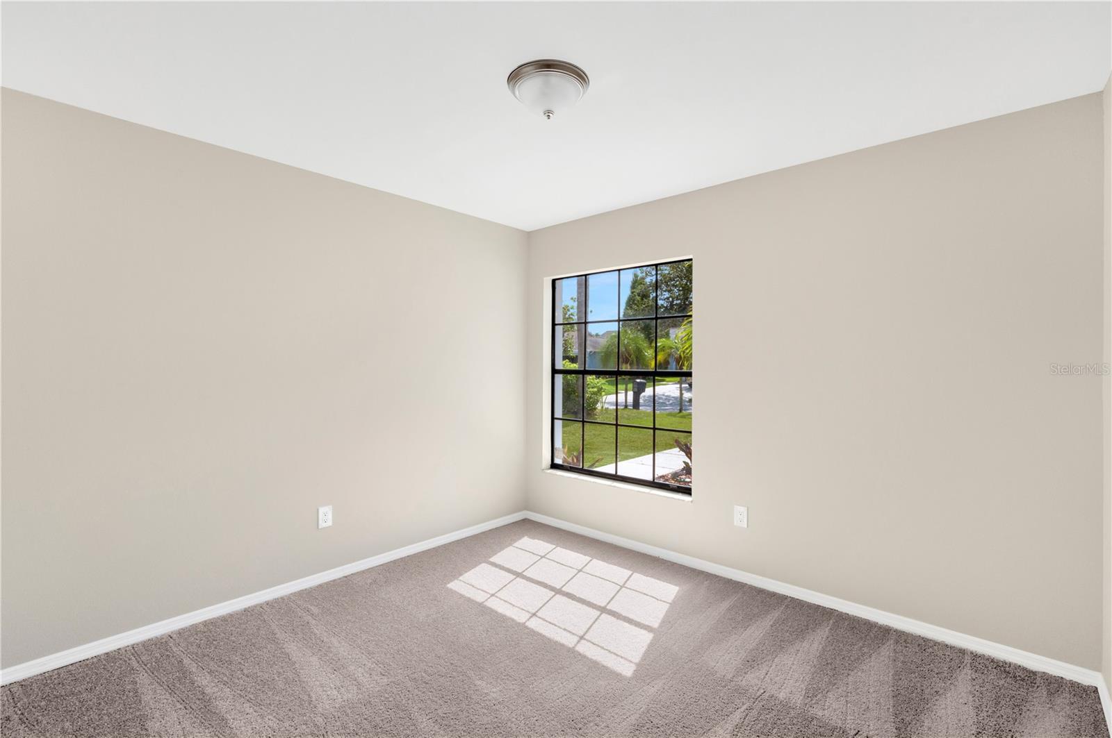 13602 LARAWAY DR