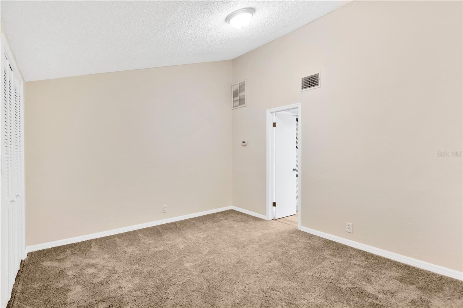 304 W JEAN ST