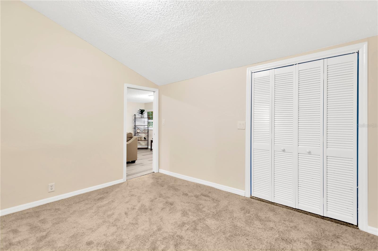 304 W JEAN ST