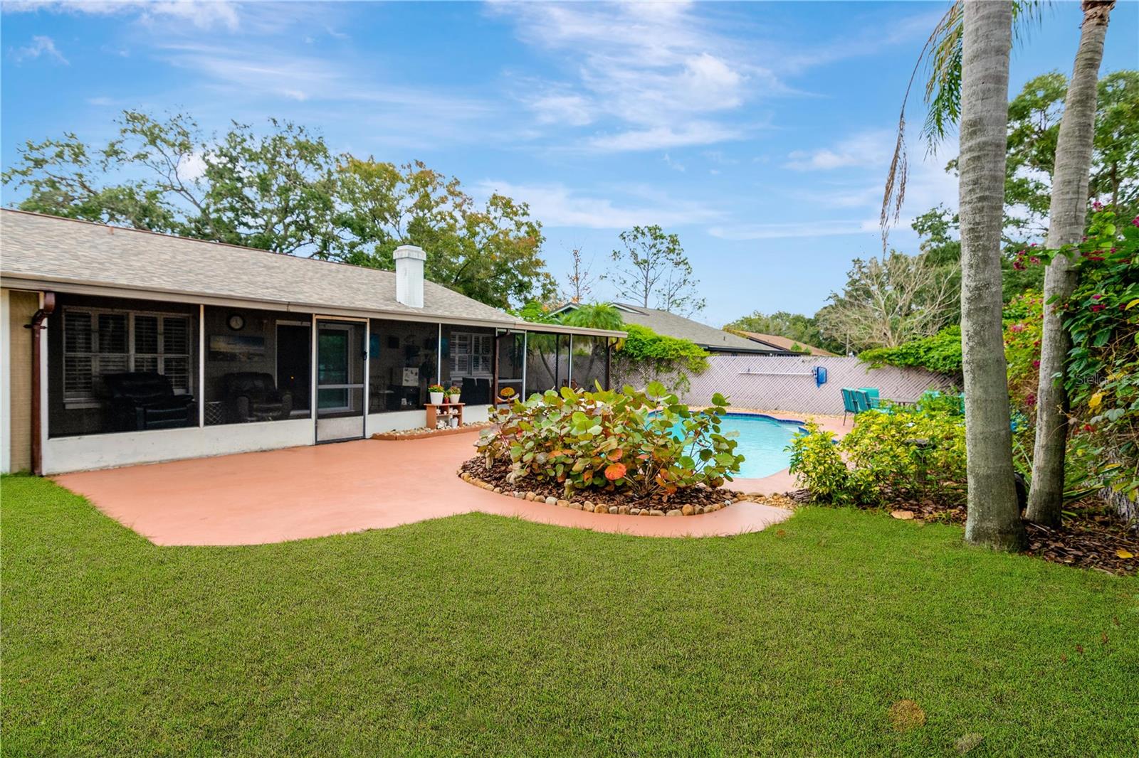 715 BREEZY DR