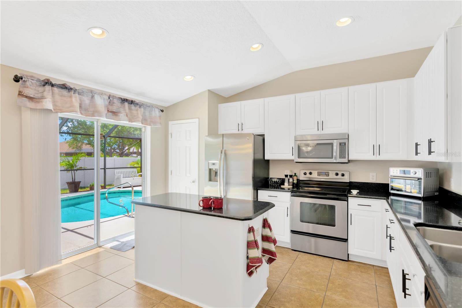 10941 SUBTLE TRAIL DR