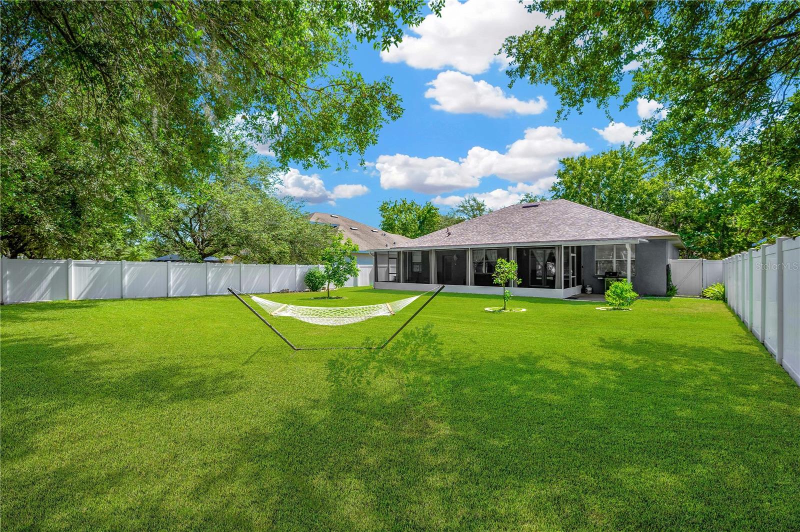 1104 FENNEL GREEN DR