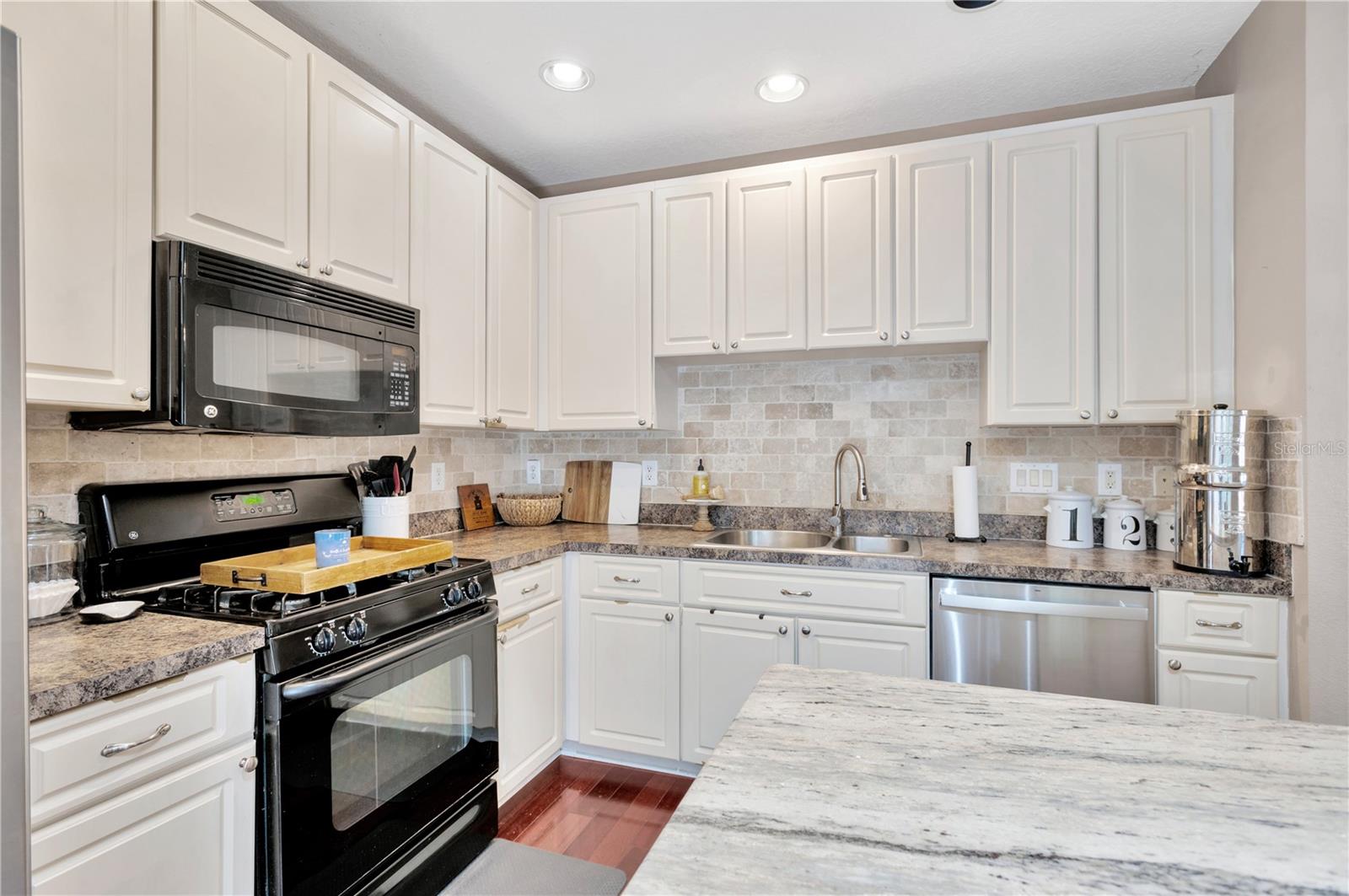 11112 NEWBRIDGE DR