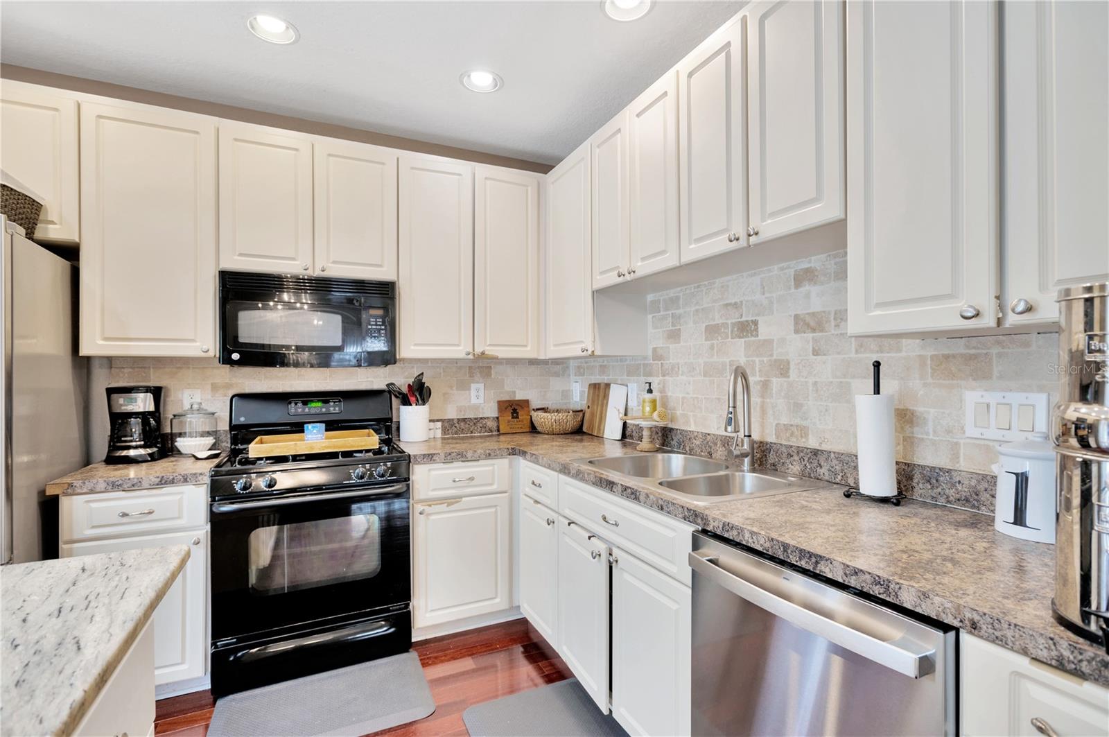 11112 NEWBRIDGE DR