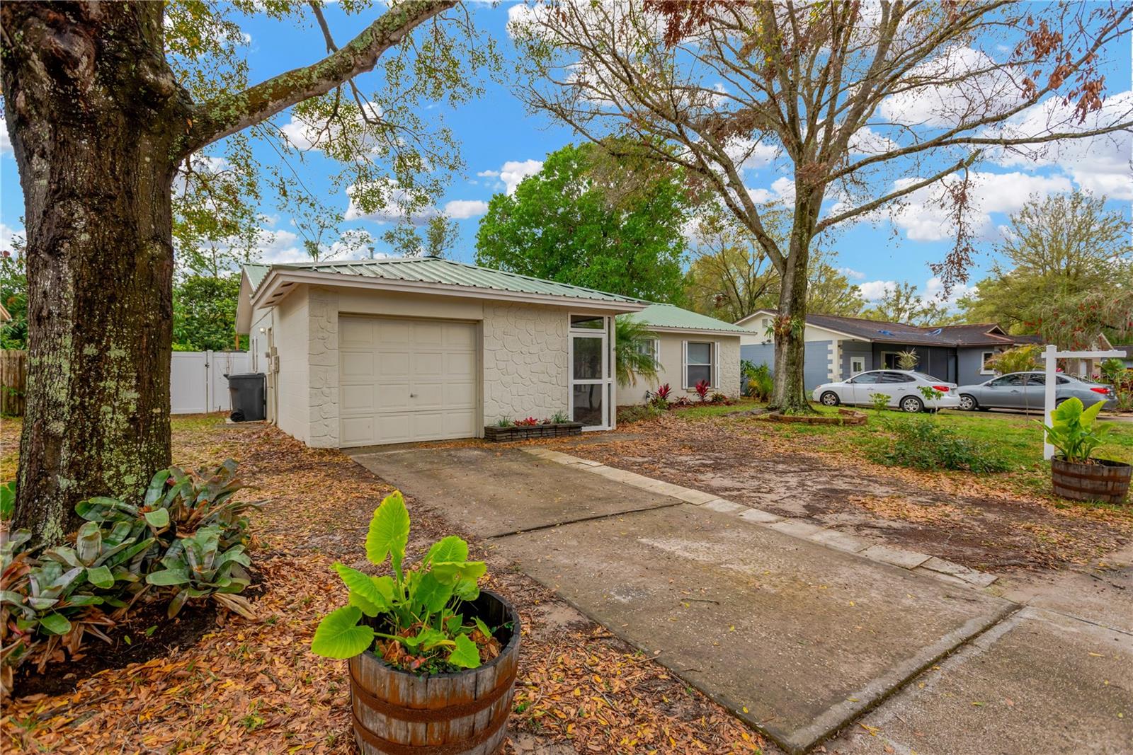 205 SHERYL LYNN DR