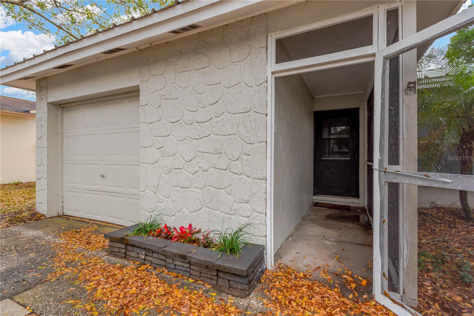 205 SHERYL LYNN DR