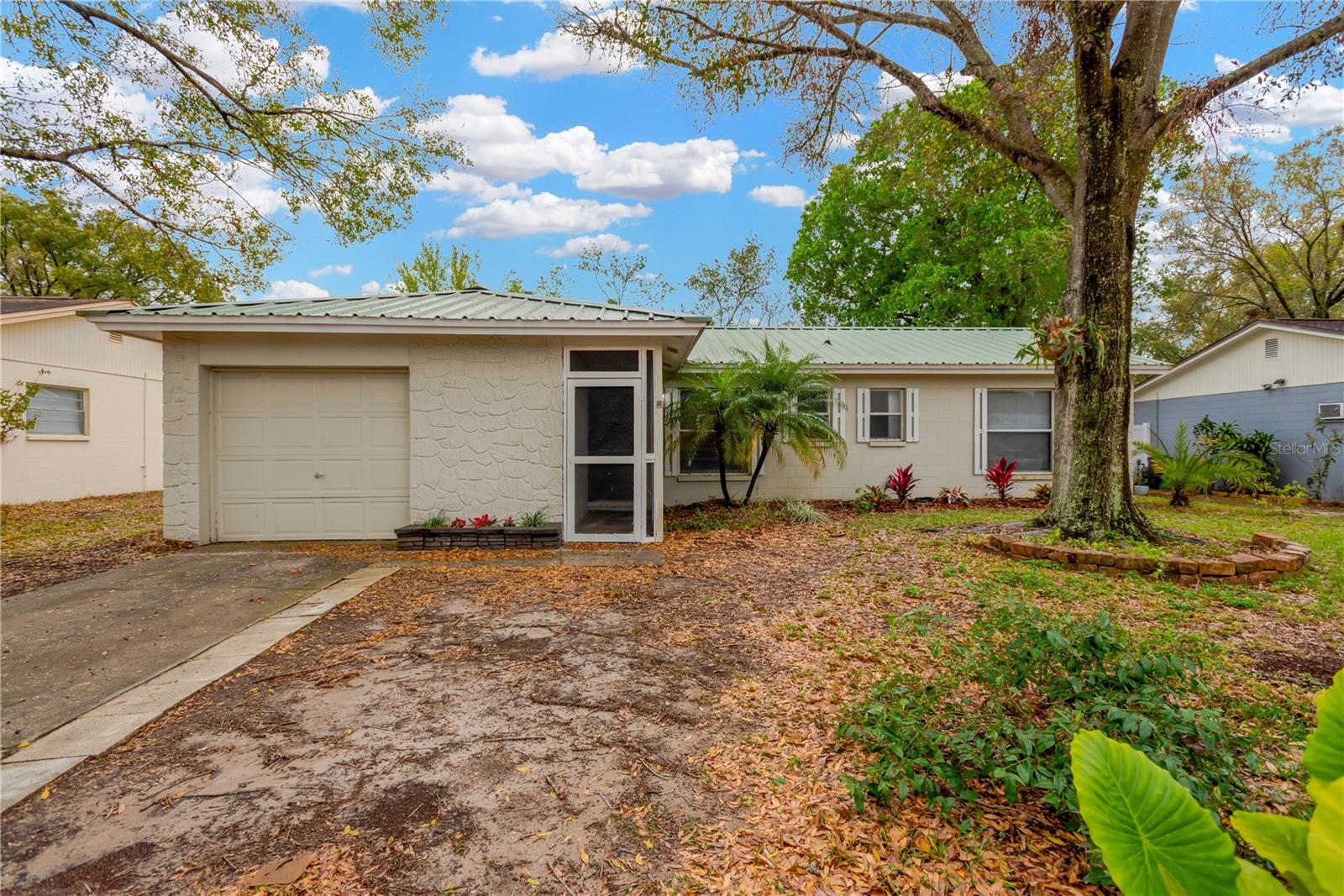 205 SHERYL LYNN DR