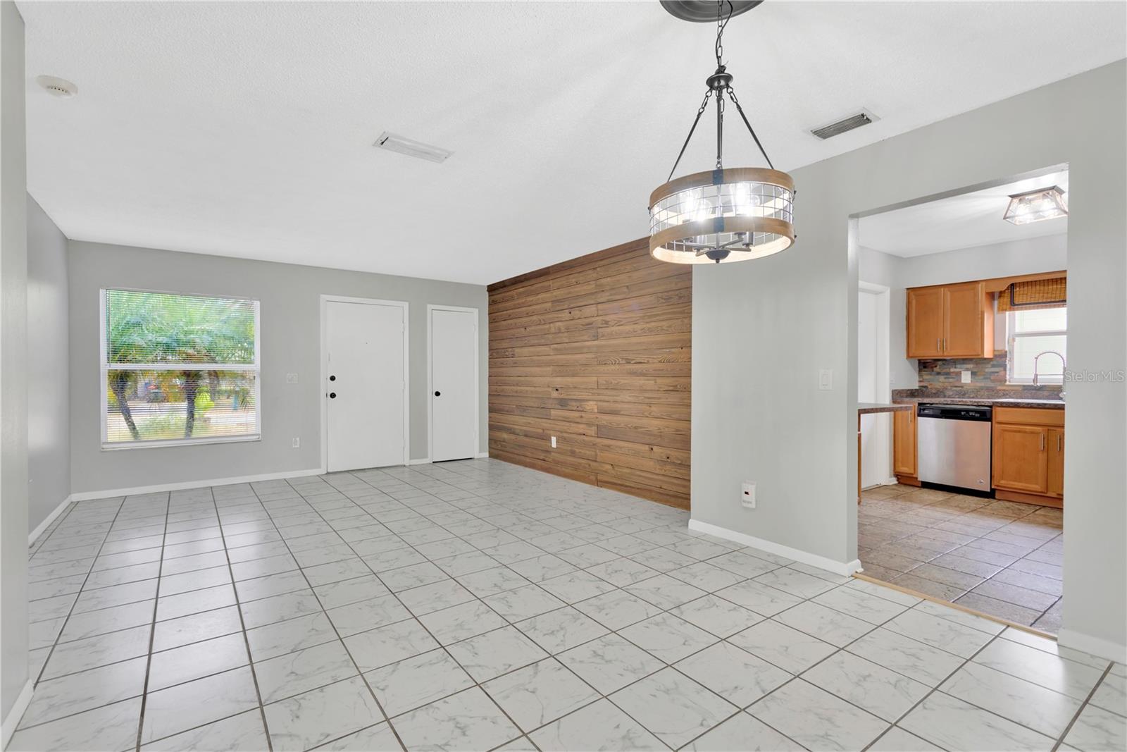 205 SHERYL LYNN DR