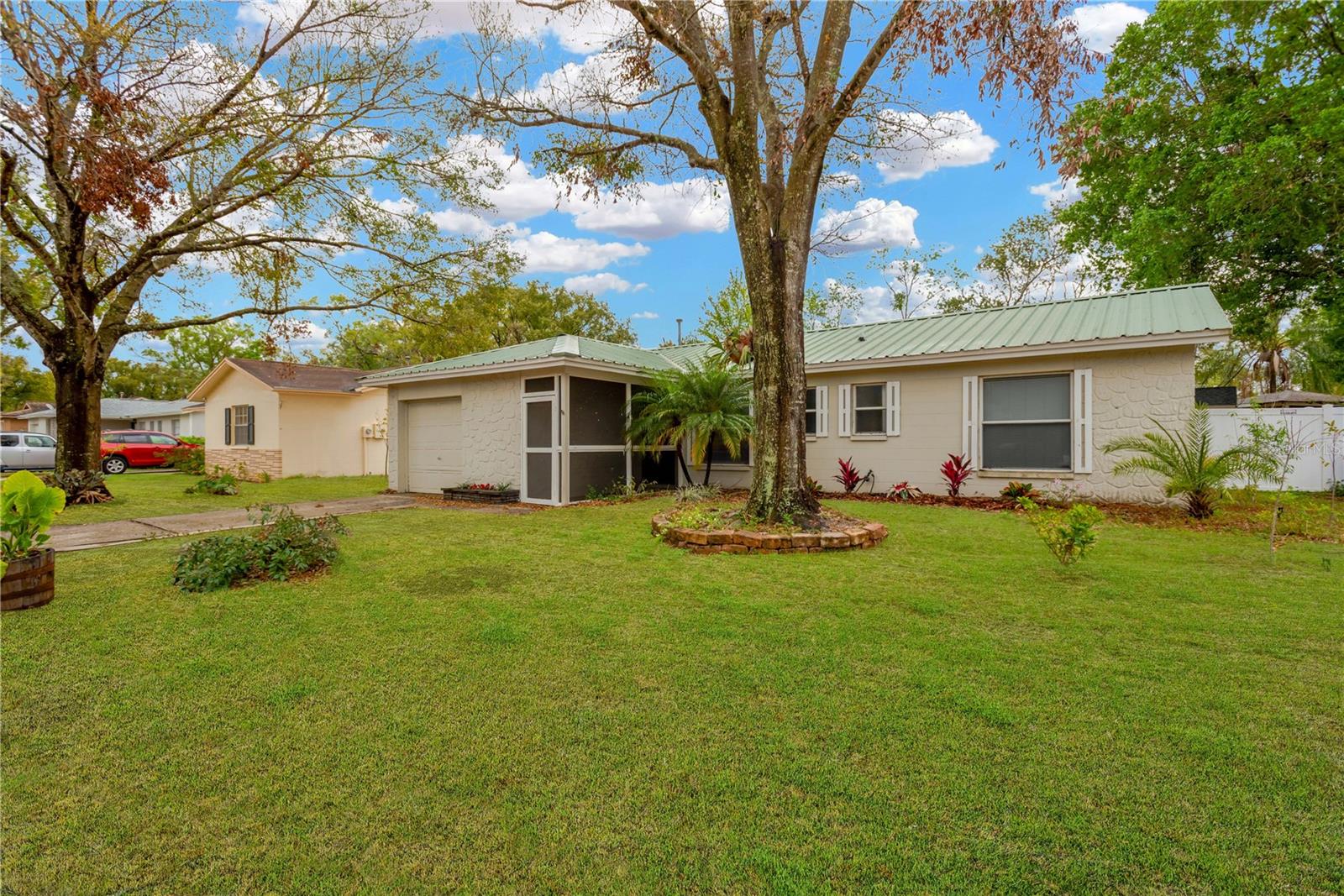 205 SHERYL LYNN DR