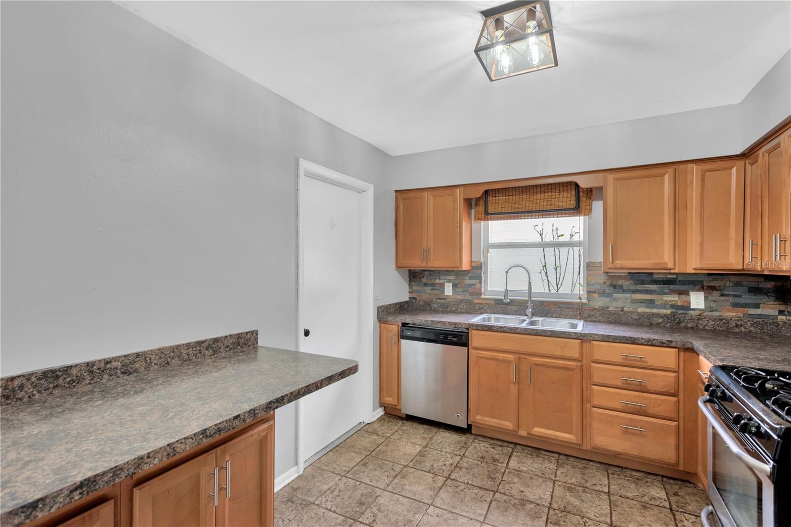 205 SHERYL LYNN DR