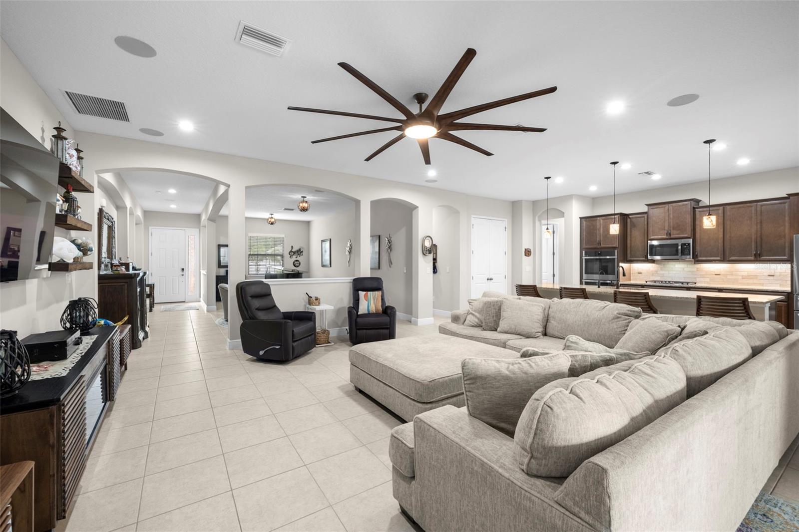 3503 GAVIOTA DR
