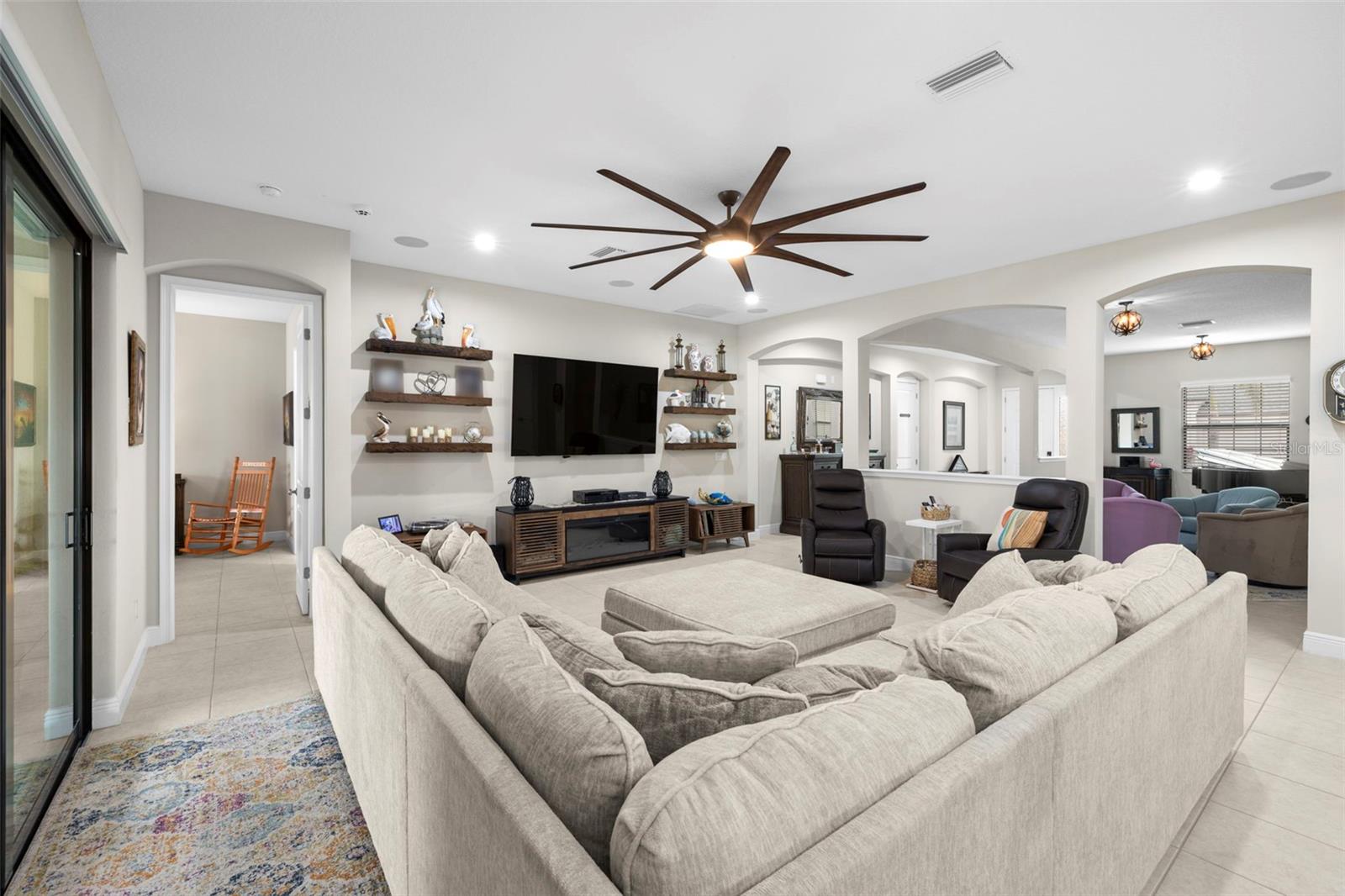 3503 GAVIOTA DR