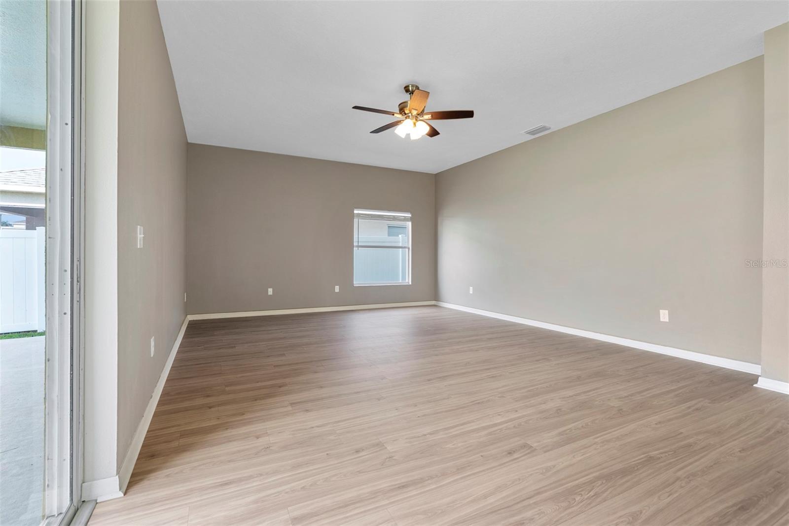 2238 ROANOKE SPRINGS DR