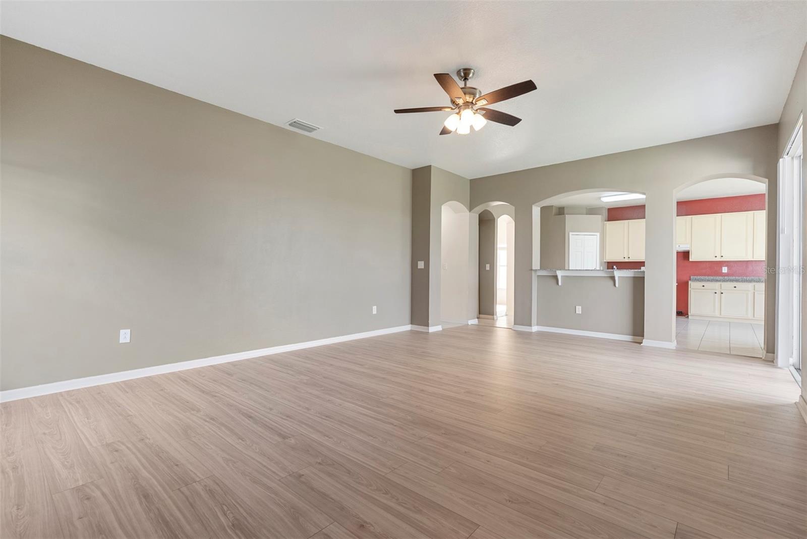 2238 ROANOKE SPRINGS DR