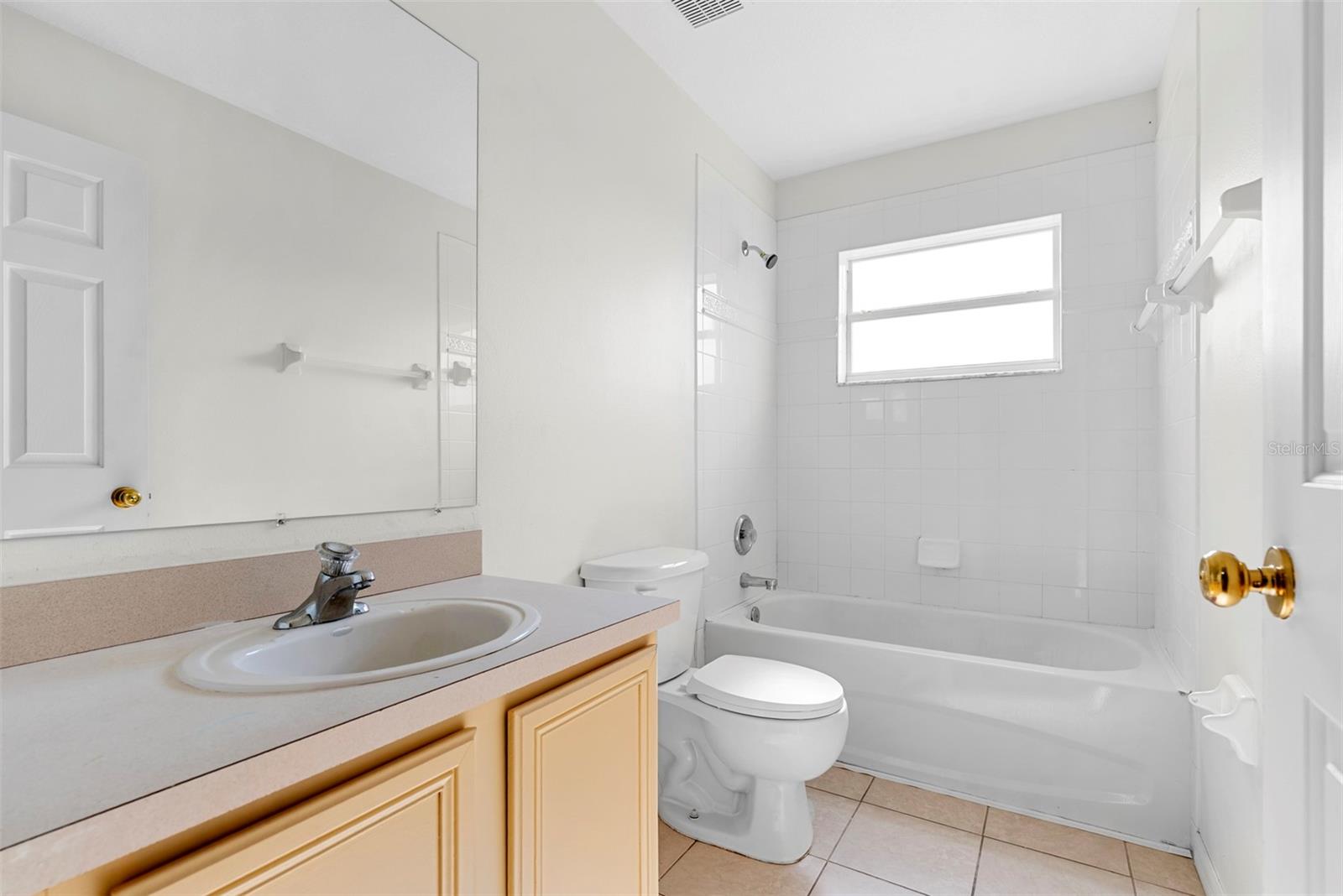2238 ROANOKE SPRINGS DR