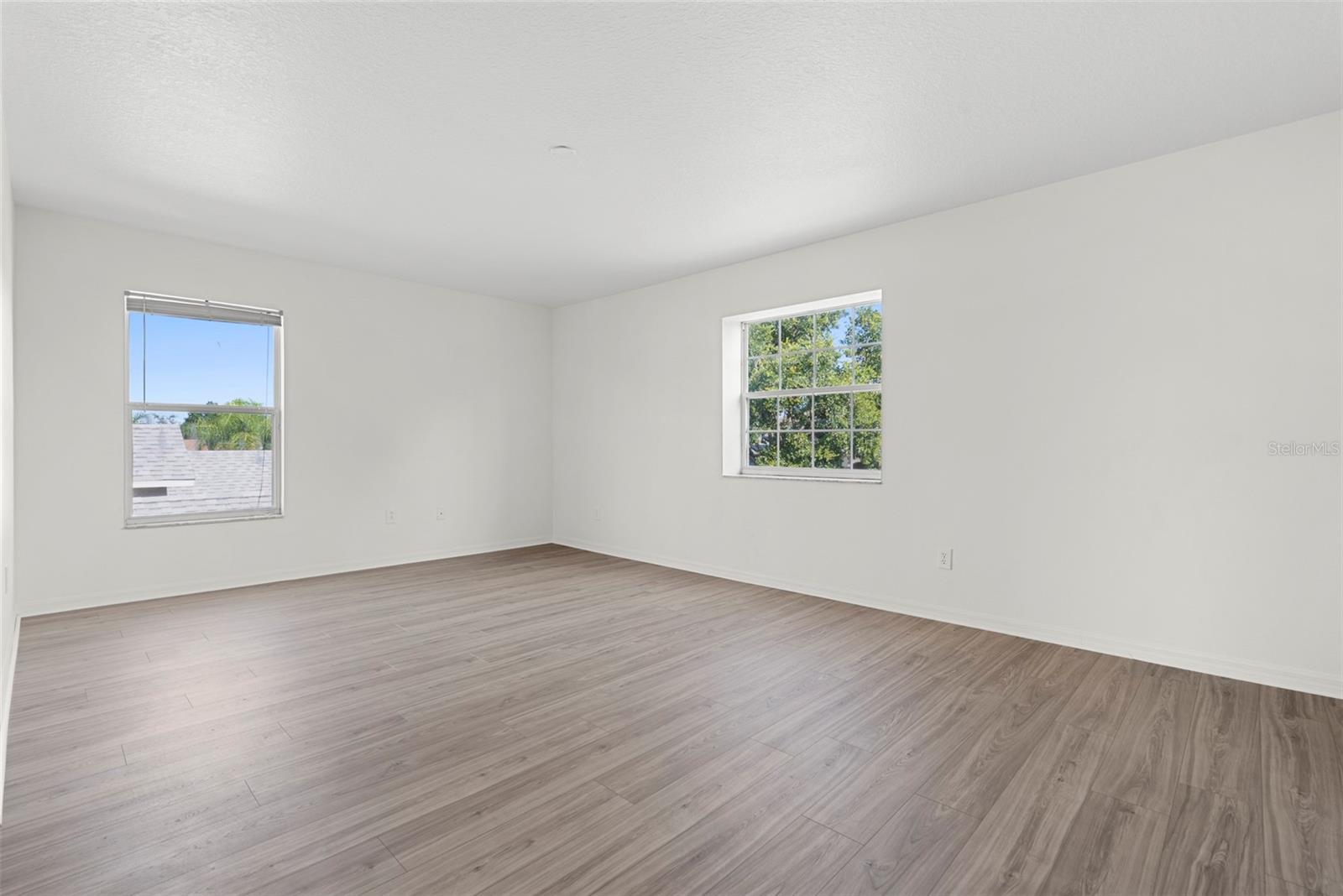 2238 ROANOKE SPRINGS DR