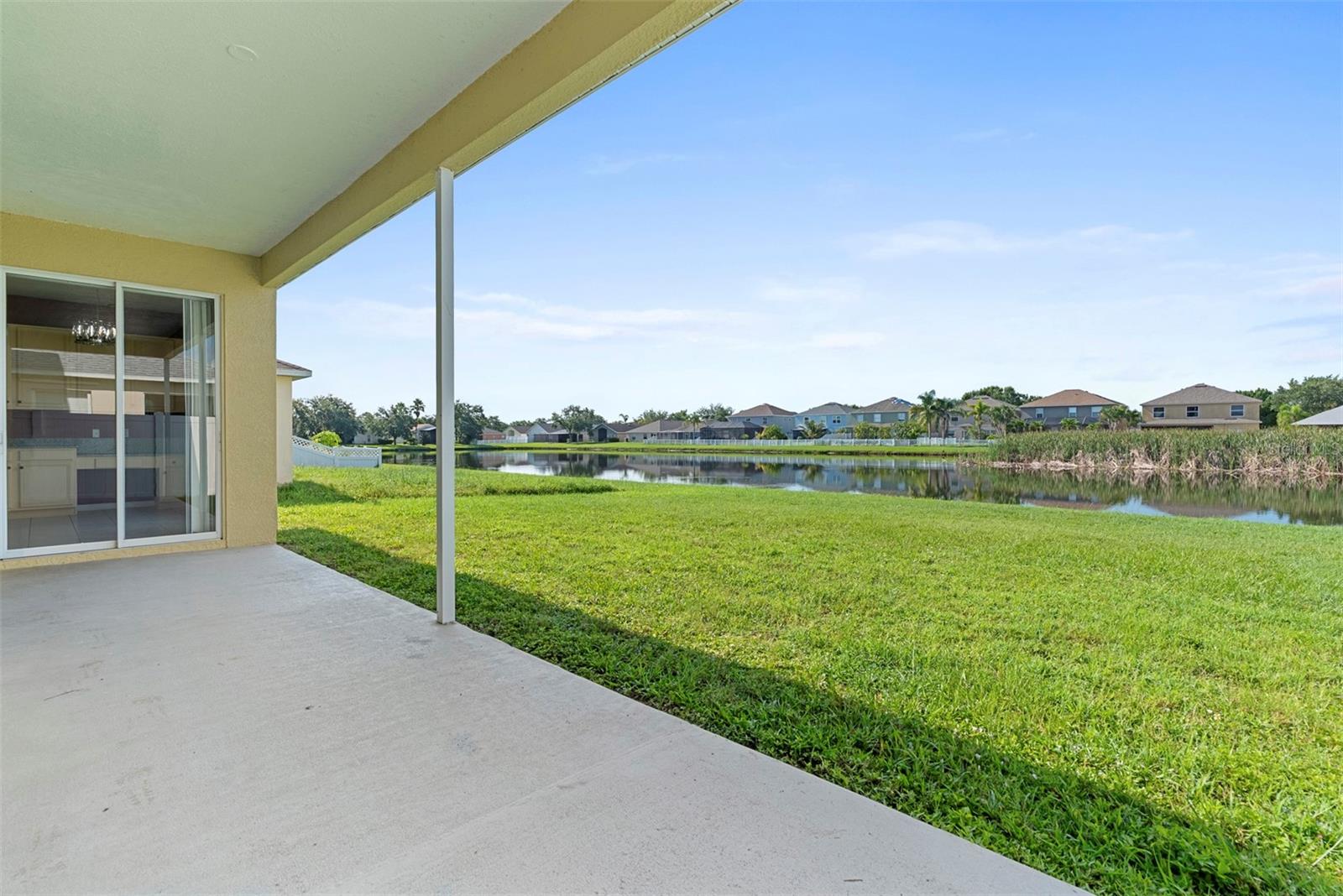 2238 ROANOKE SPRINGS DR