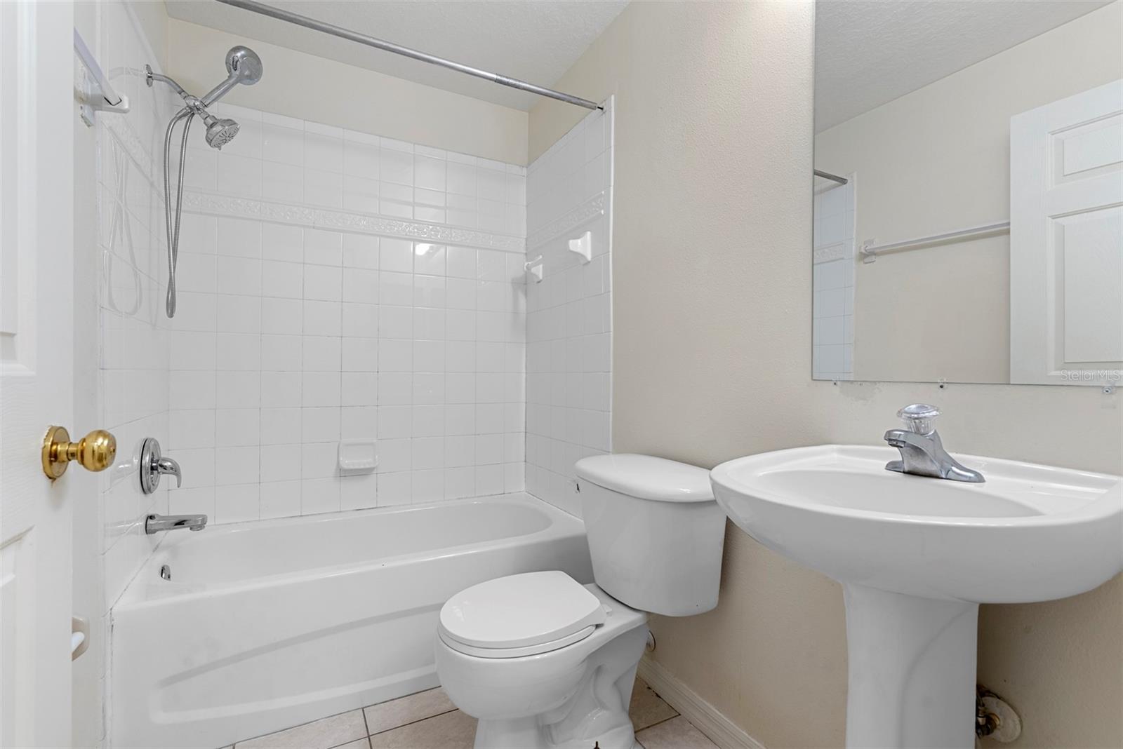 2238 ROANOKE SPRINGS DR