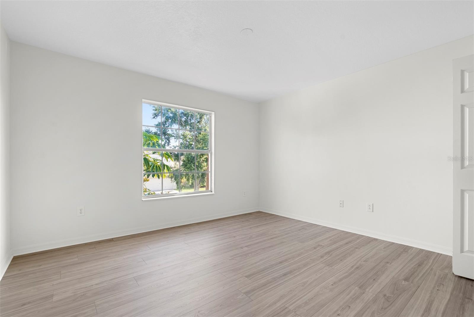 2238 ROANOKE SPRINGS DR