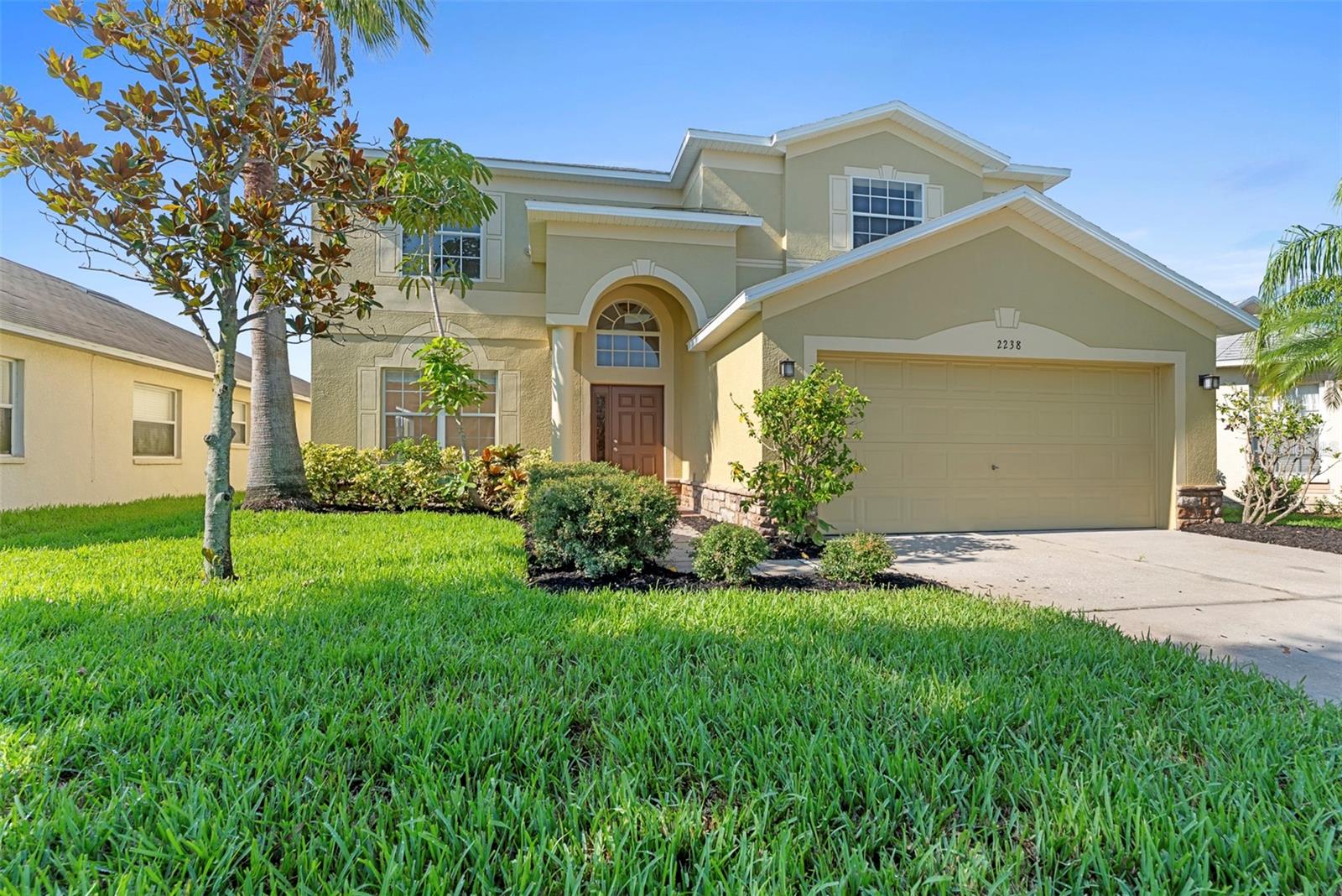 2238 ROANOKE SPRINGS DR