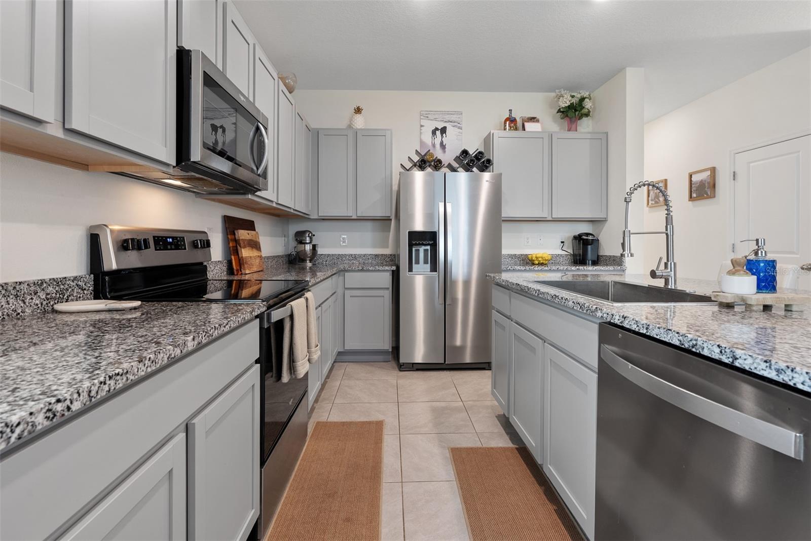 355 MANGROVE SHADE CIR
