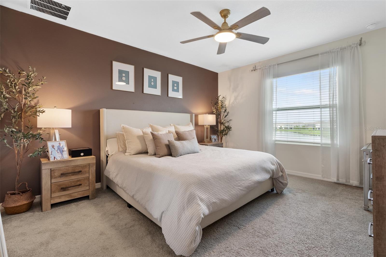 355 MANGROVE SHADE CIR