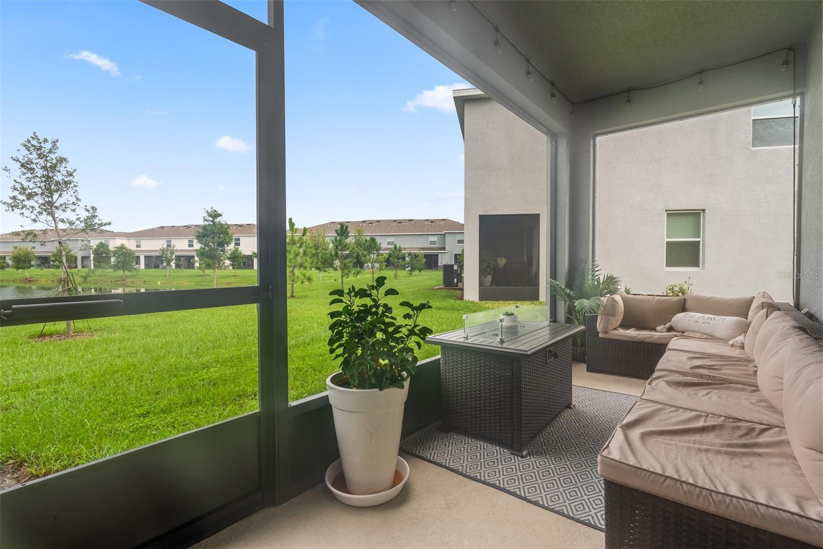 355 MANGROVE SHADE CIR