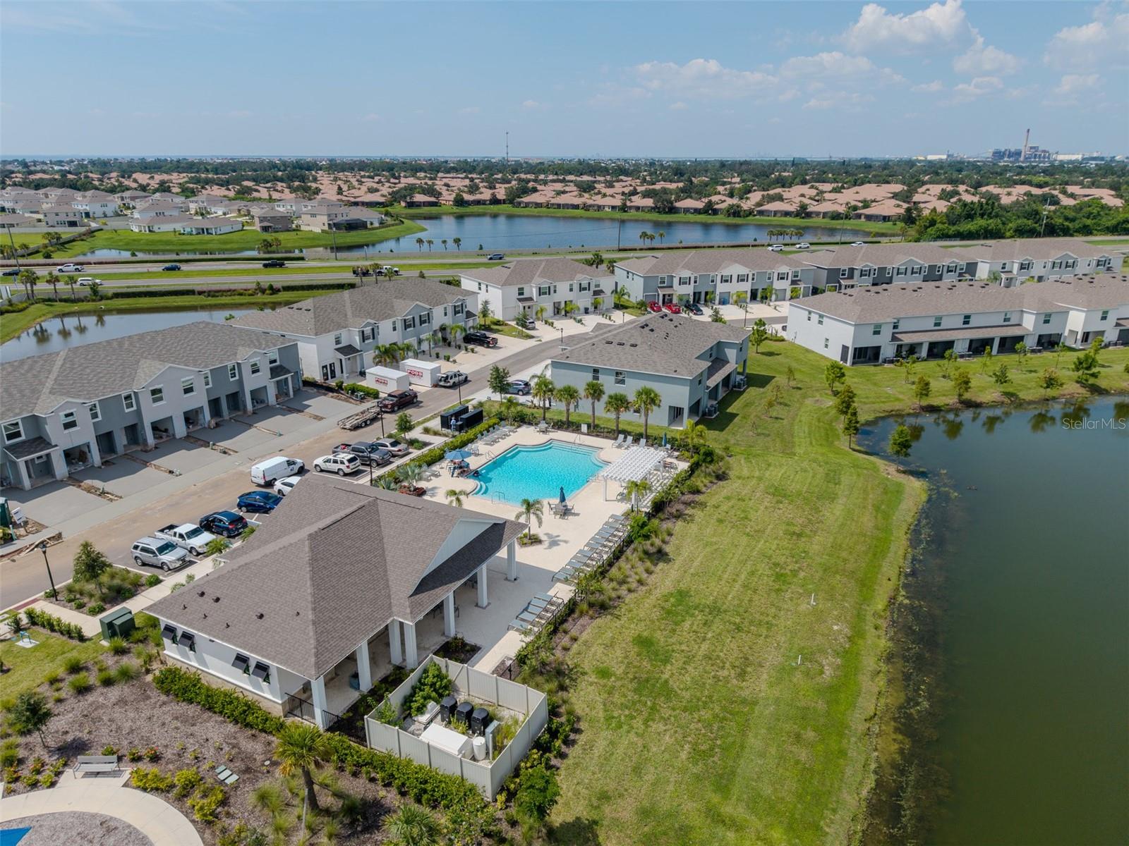355 MANGROVE SHADE CIR