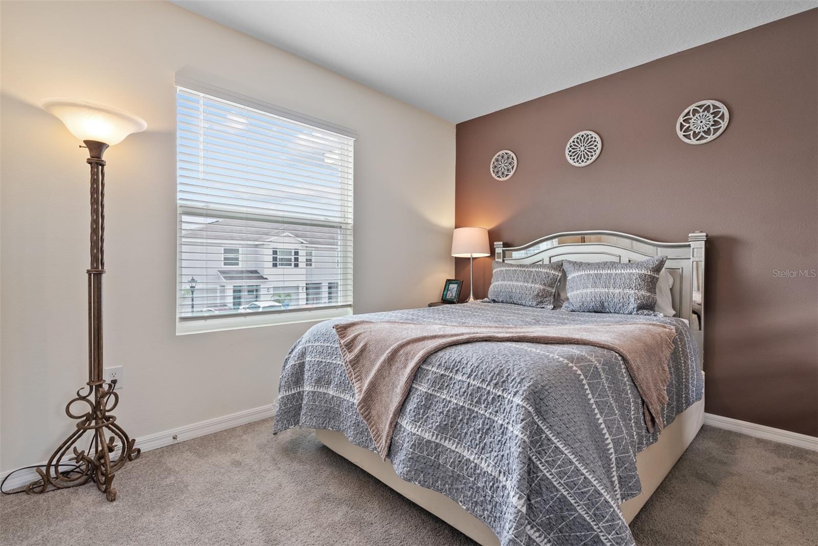 355 MANGROVE SHADE CIR