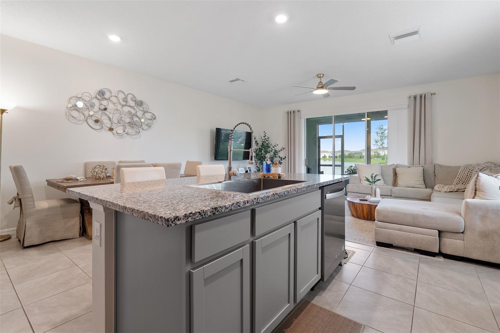 355 MANGROVE SHADE CIR