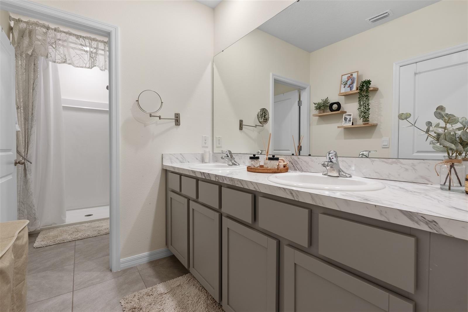 355 MANGROVE SHADE CIR