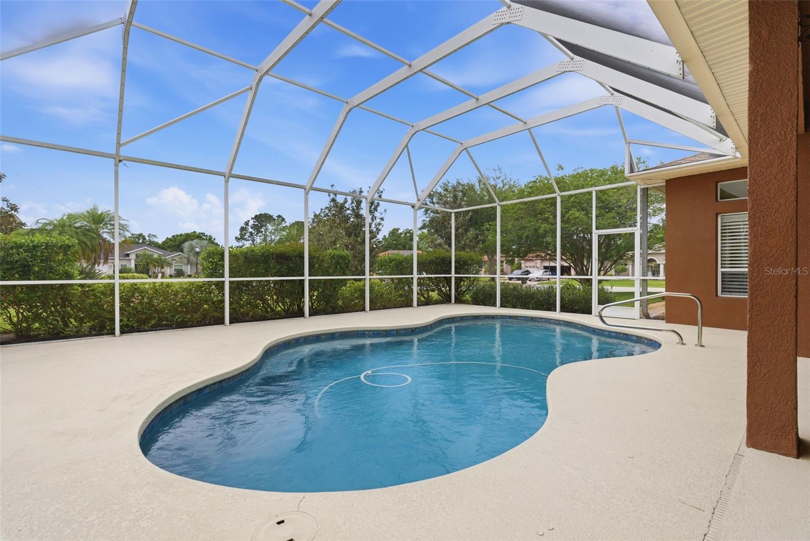 915 VISTA VERDE LN