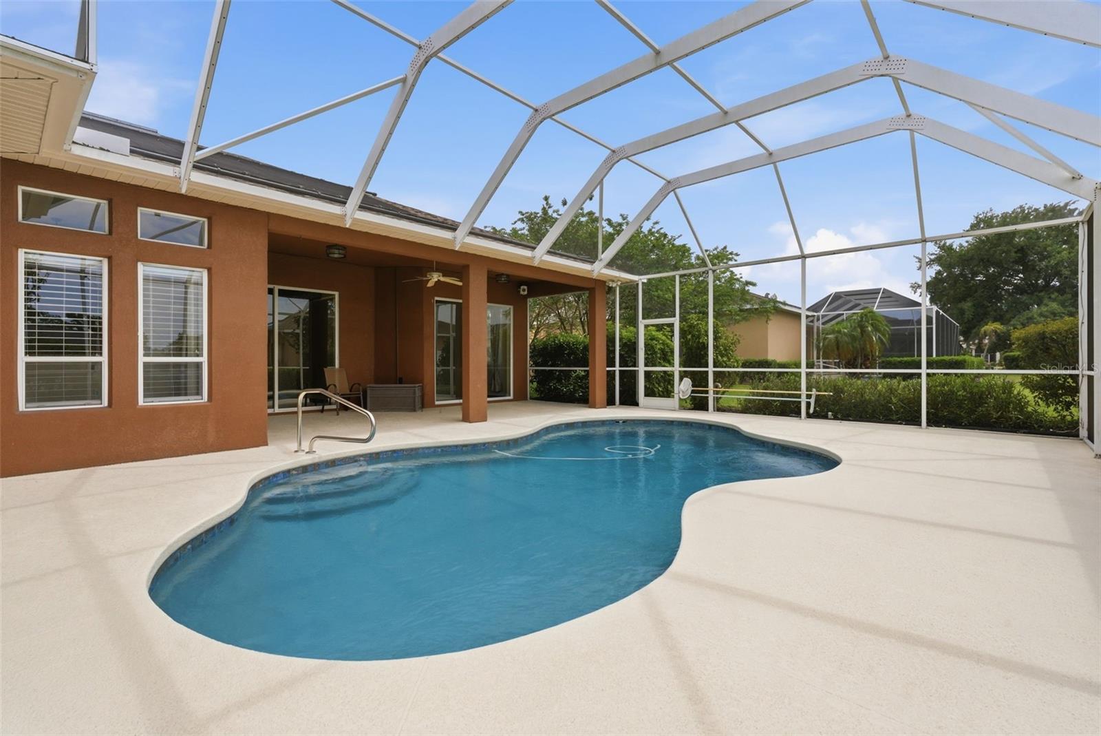 915 VISTA VERDE LN