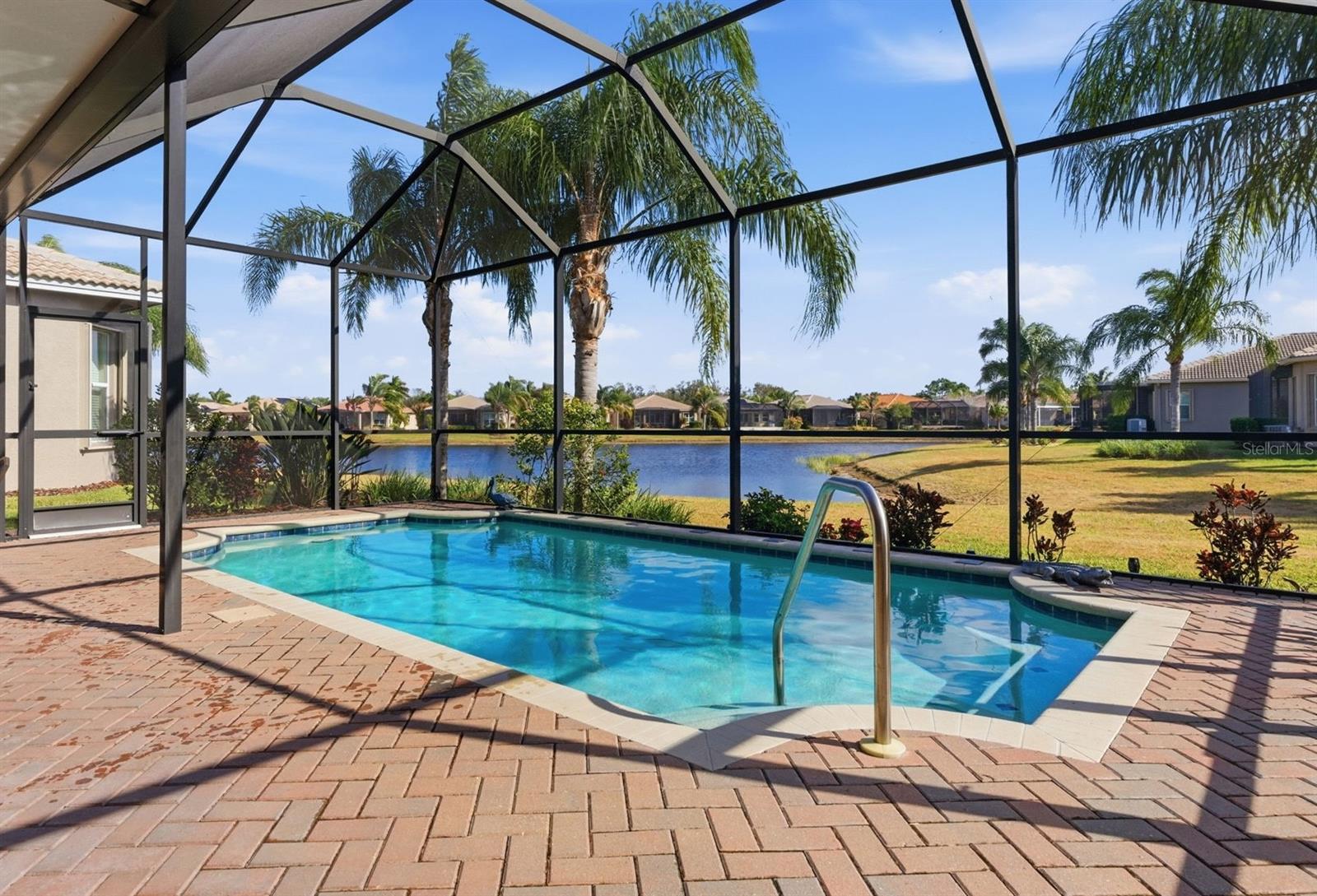 16207 CAPE CORAL DR