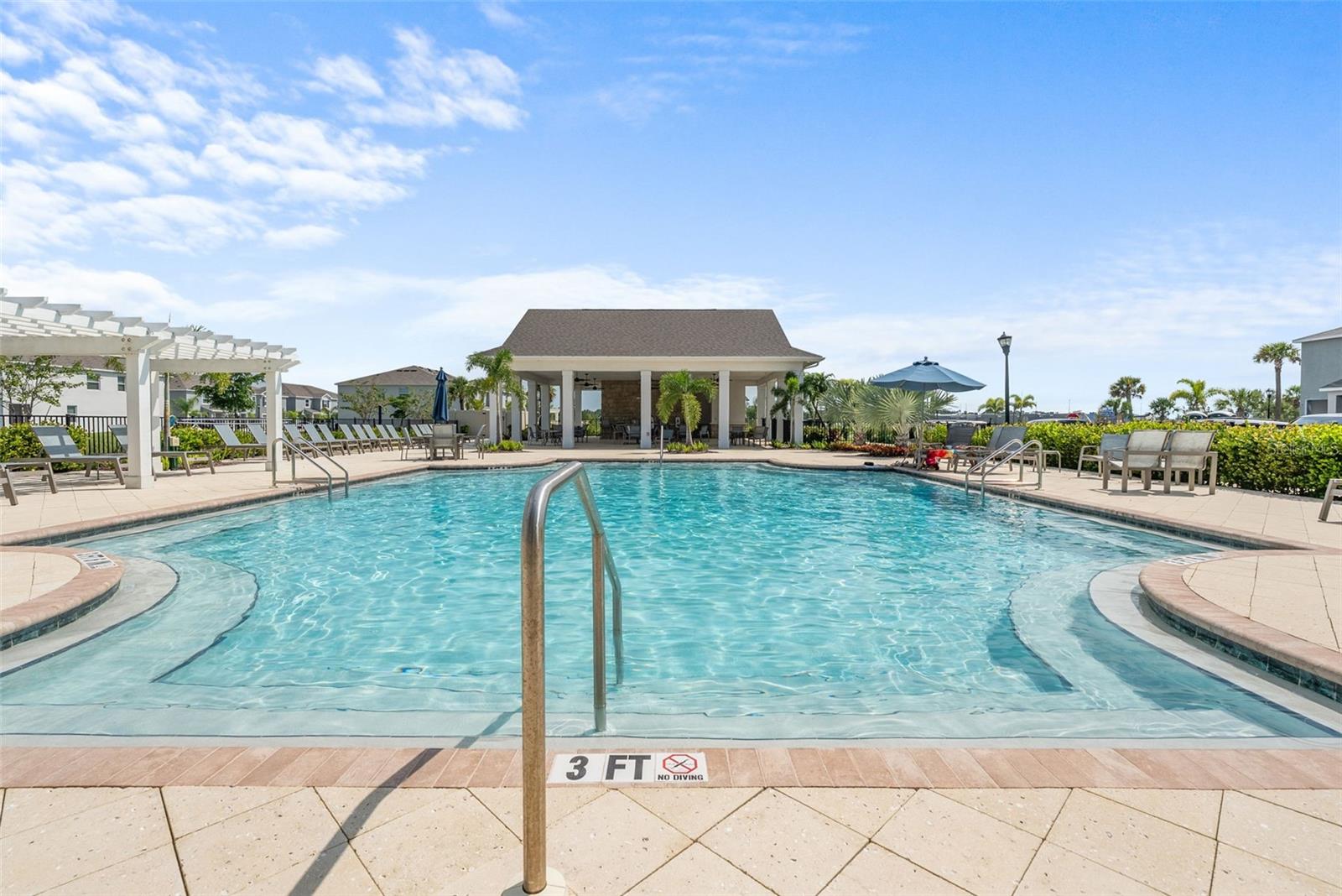 475 MANGROVE SHADE CIR