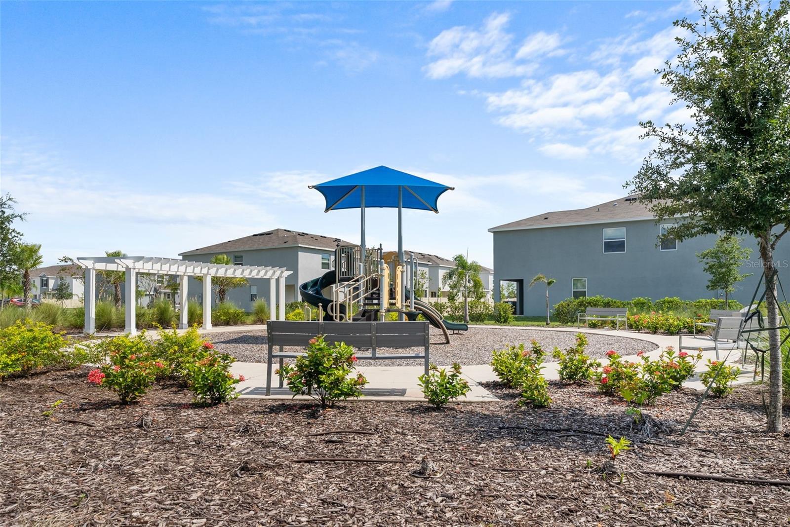 475 MANGROVE SHADE CIR
