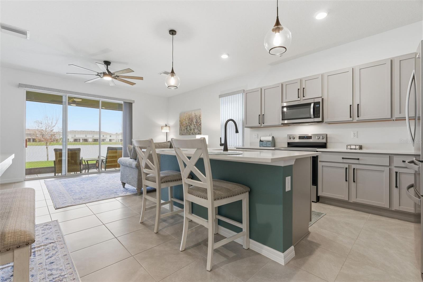 475 MANGROVE SHADE CIR
