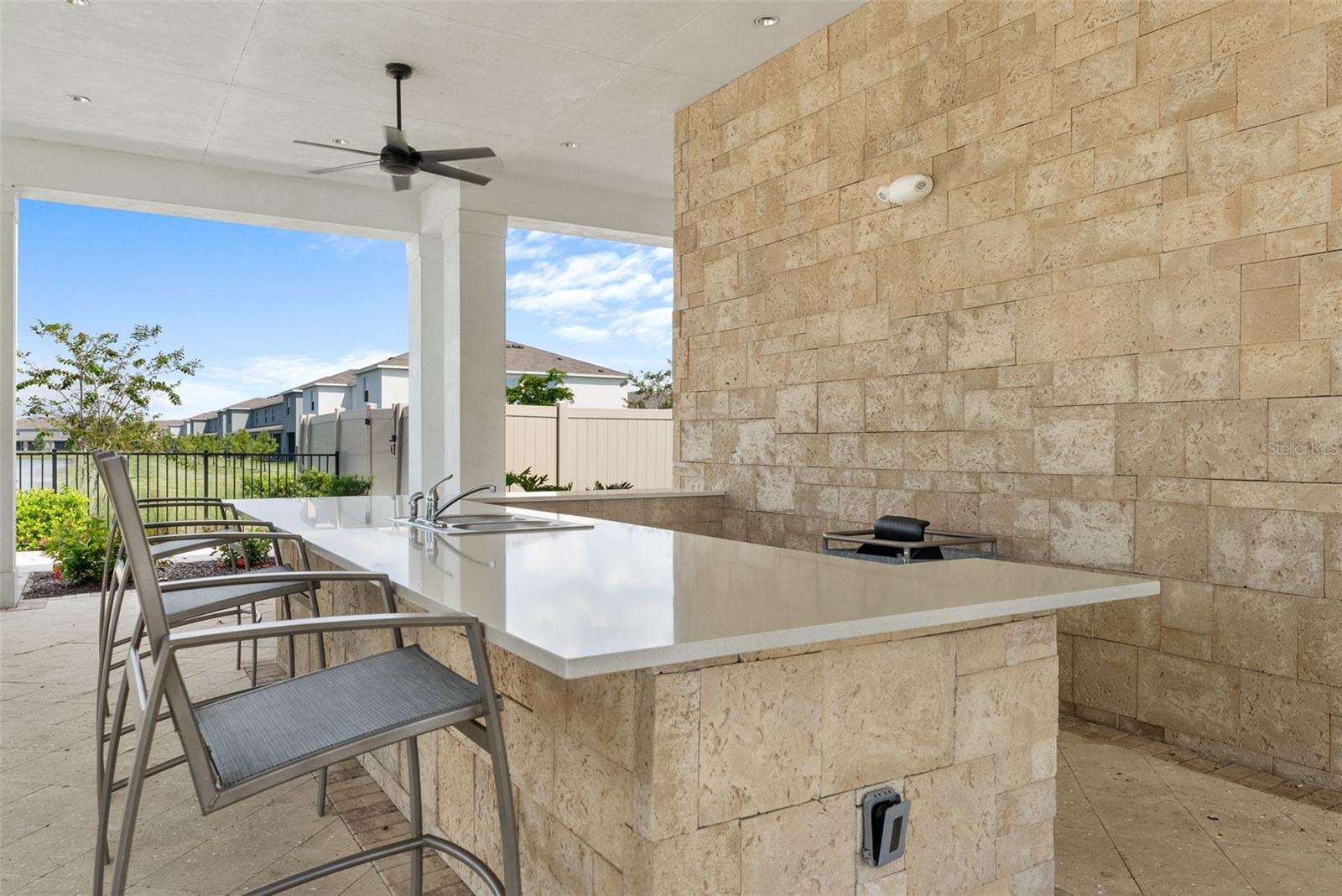475 MANGROVE SHADE CIR