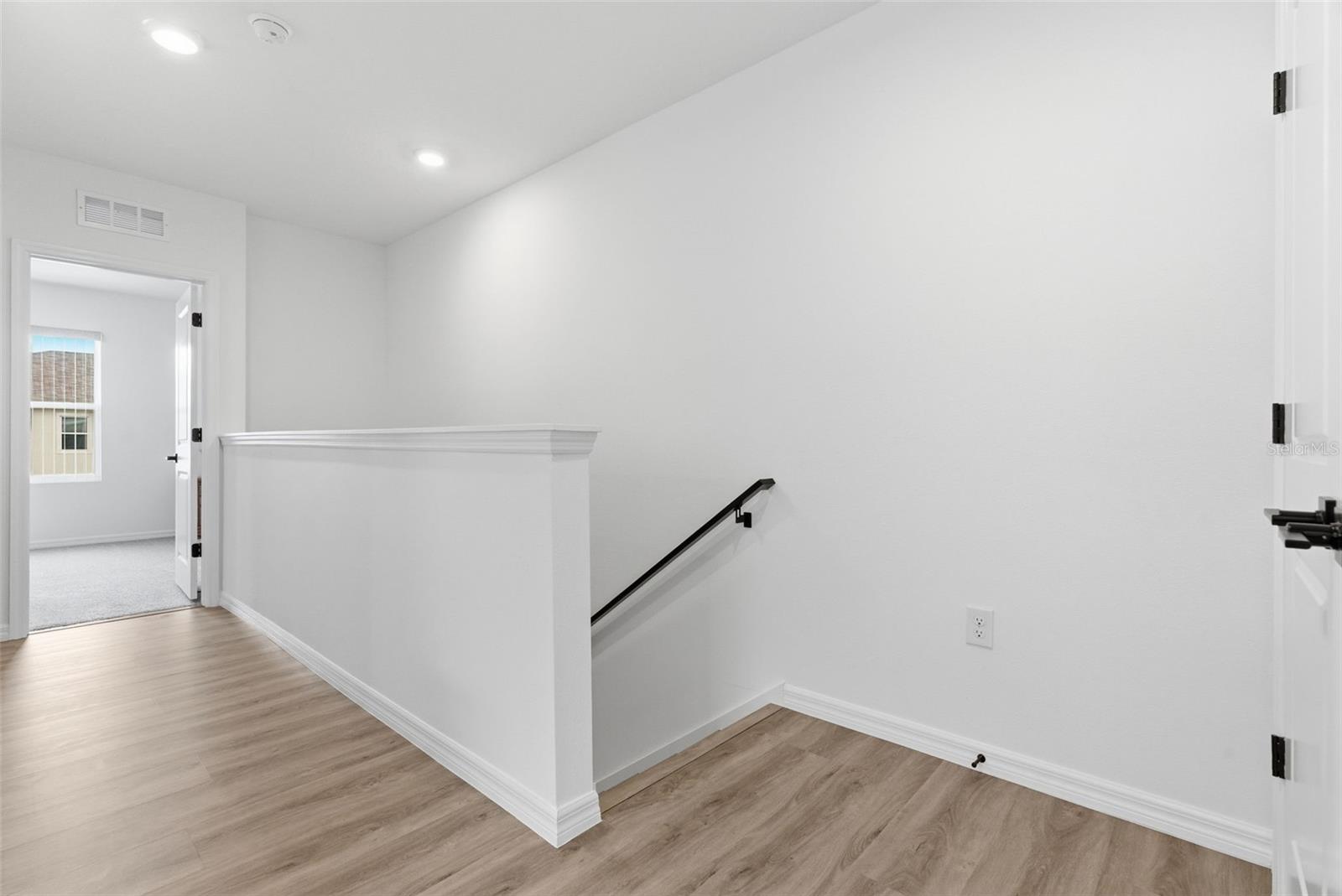 475 MANGROVE SHADE CIR