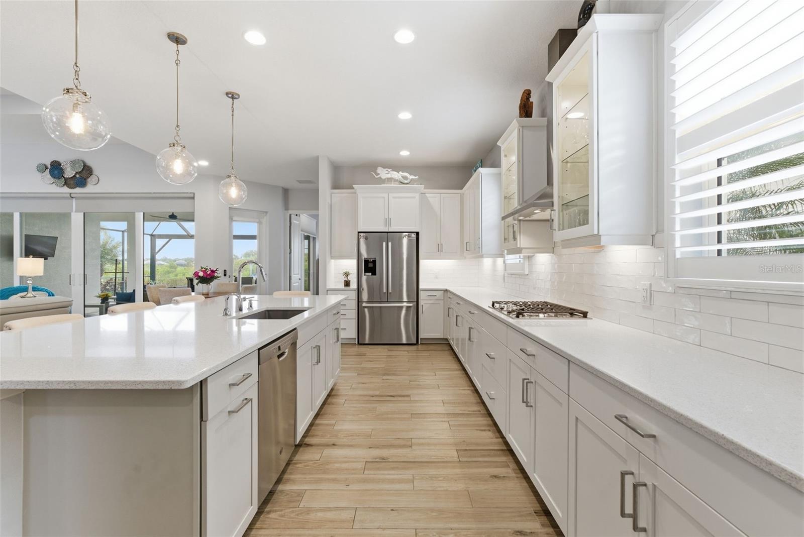 8245 GRANDE SHORES DR