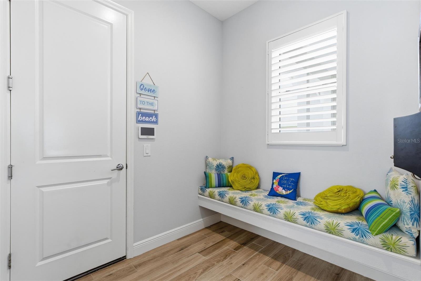 8245 GRANDE SHORES DR