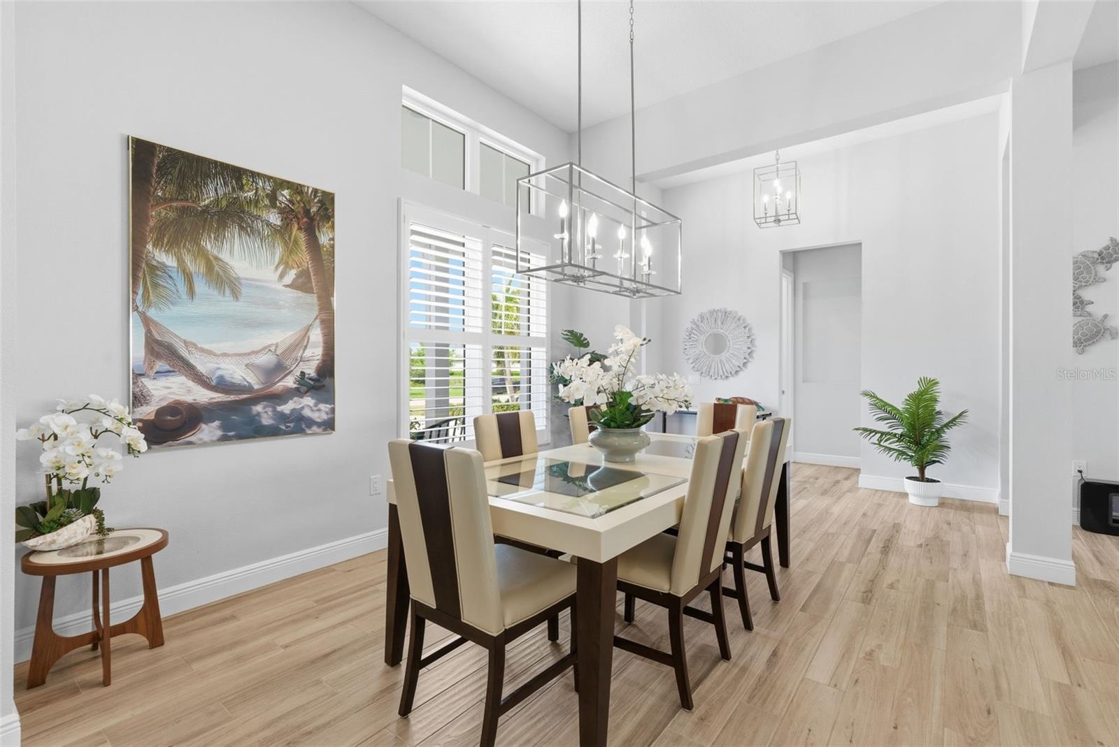 8245 GRANDE SHORES DR