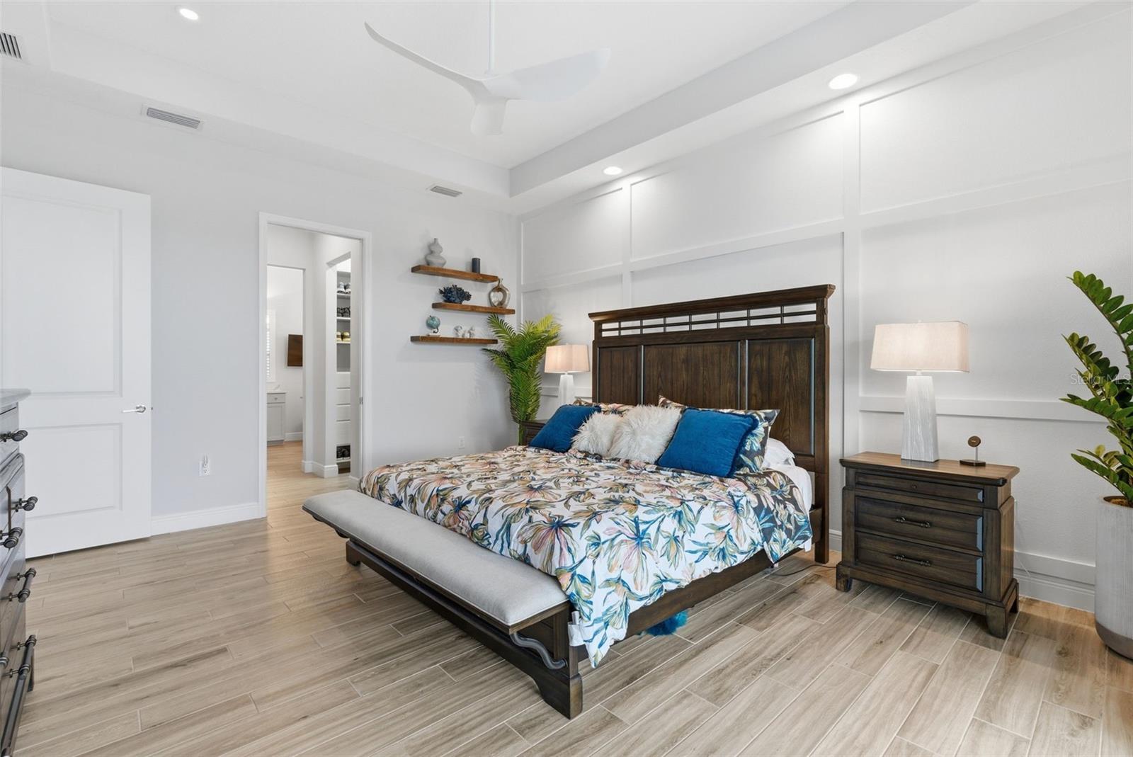 8245 GRANDE SHORES DR