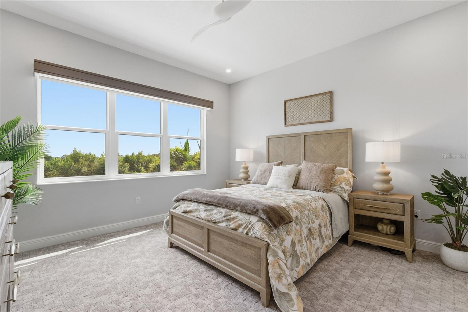 8245 GRANDE SHORES DR